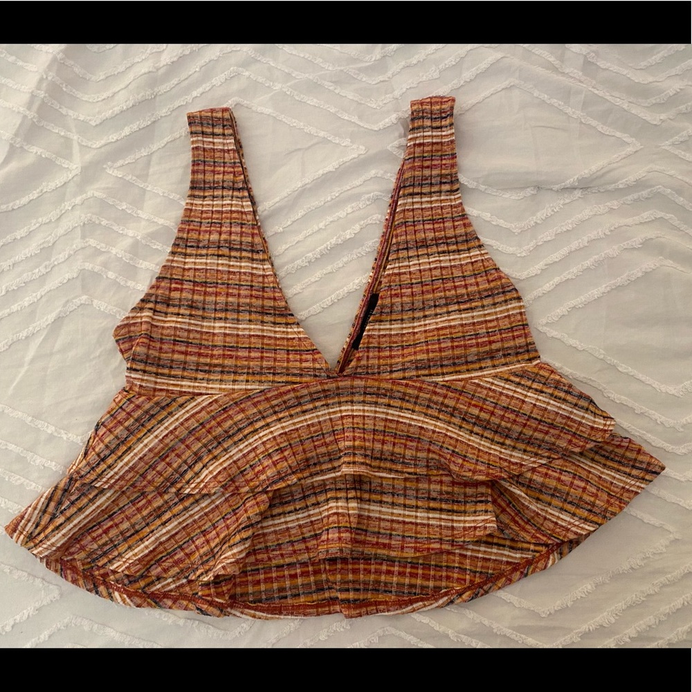 Colorful ruffled crop top
